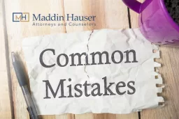 The words common mistakes on a piece of paper